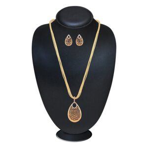 AccessHer gold plated filigree flower shaped pendant set- NS0917OR175195