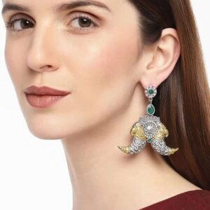 German silver Lion’s Nail shaped dangle earrings
