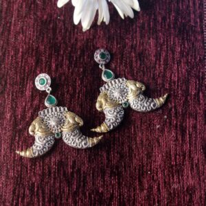 German silver Lion’s Nail shaped dangle earrings