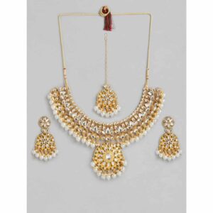 Gold plated Kundan Bridal Jewellery set embellished with pearls for women