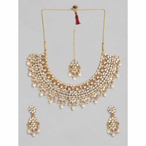 Gold plated Kundan Bridal Jewellery Set embellished with pearls for Women