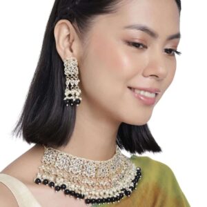 Gold toned Kundan Black & White enamel Jewellery set with pearl and bead