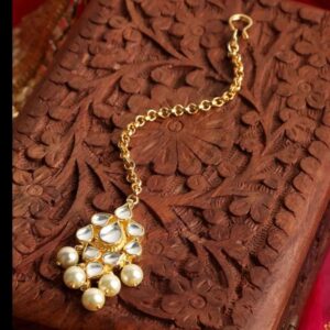 Pearls and Pachi Kundan Embellished Maag Tika for Women