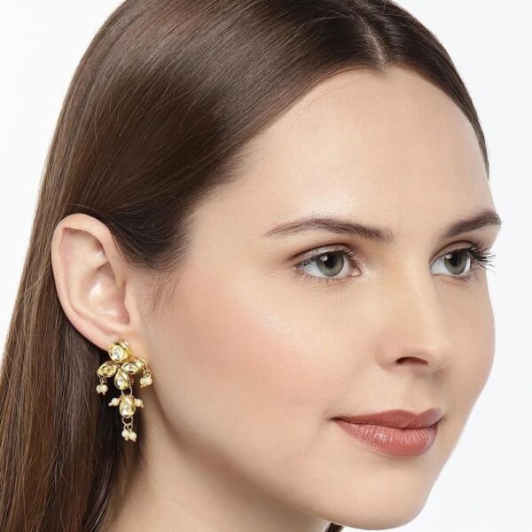 Vilandi Kundan Stud earrings with drop-ER0219SR115GW