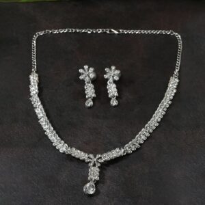 Silver Plated Delicate Contemporary Style Rhinestones Studded Necklace Set for Women
