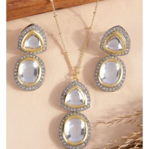 Accessher Dual Tone Statement Kundan and American Diamonds Studded Gold Necklace for Women and Girls