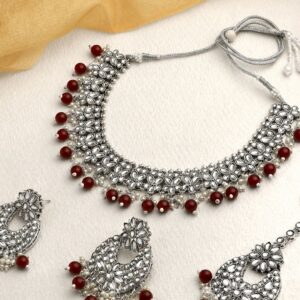 Pearls Beaded Floral Design Statement Delicate Necklace Set with Earrings and Maang Tika